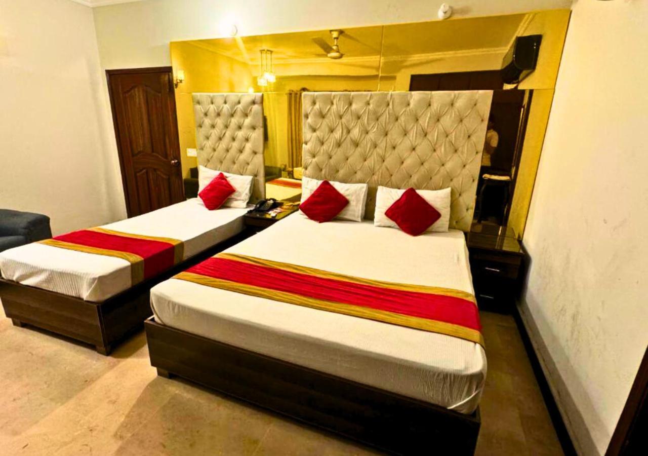 Doves Inn Hotel Kalma Chowk Лахор Екстериор снимка